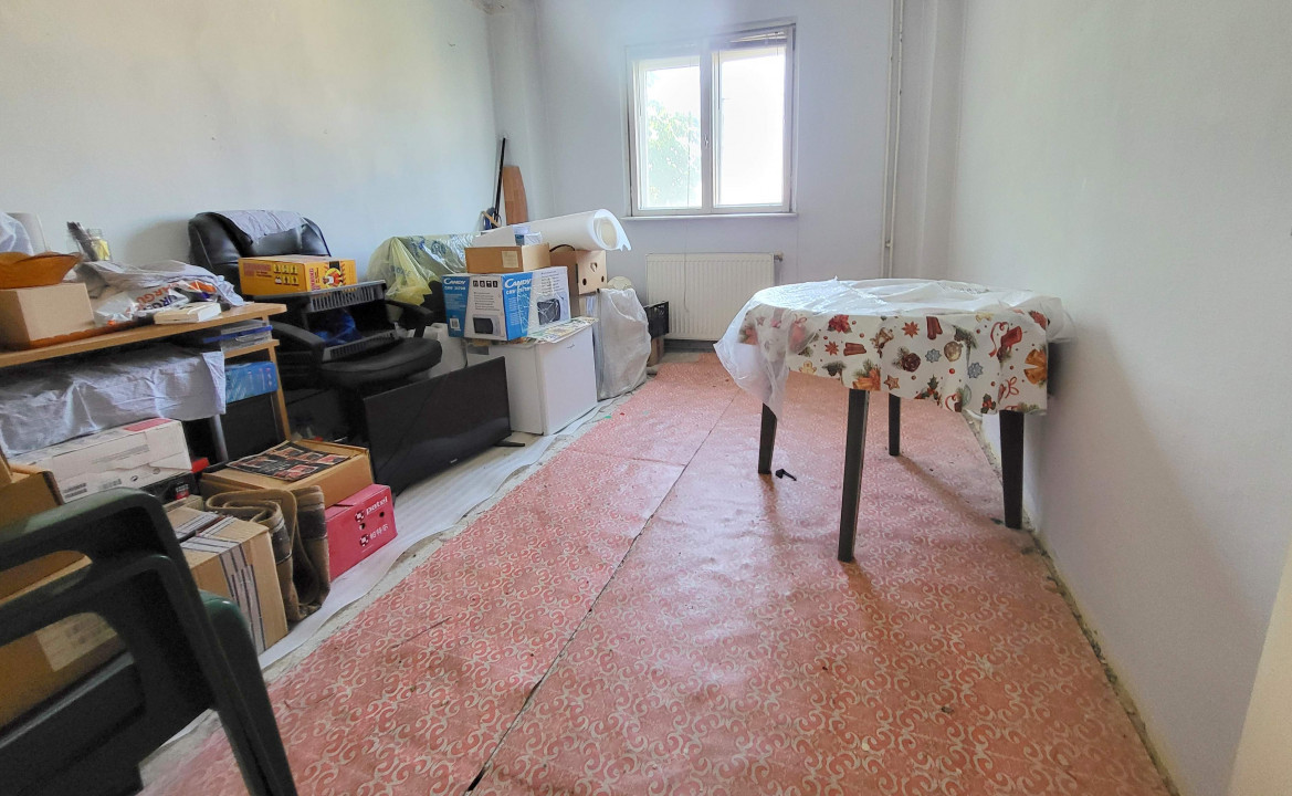 Str. ENERGIEI - Pambac, Apartament 2 cam DECOMANDAT, etaj 3/4 cu centrala