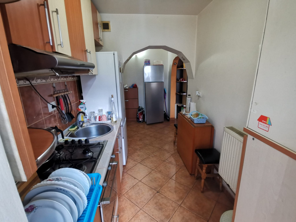 Apartament 3 camere, parter cu iesire afara, zona Restaurant Mioritei