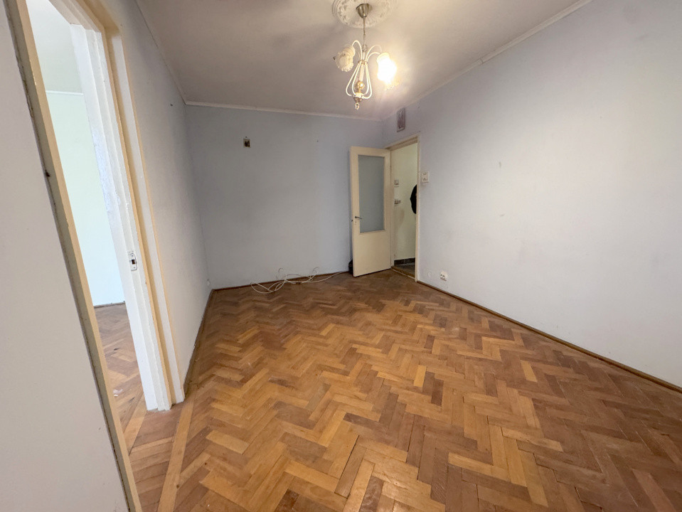 Vânzare apartament 2 camere, etaj 1/4, Narcisa – lângă Școala Domnița Maria
