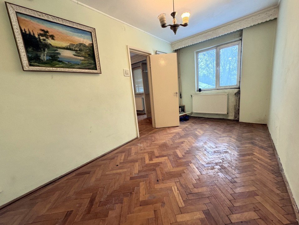 Vânzare apartament 2 camere, etaj 1/4, Narcisa – lângă Școala Domnița Maria