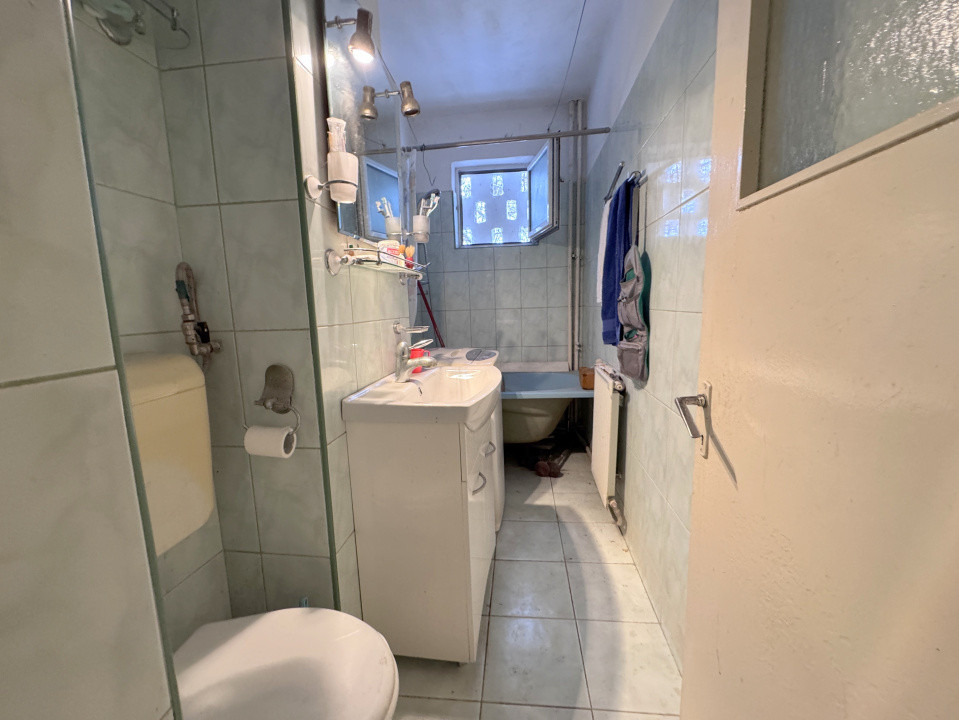 Vânzare apartament 2 camere, etaj 1/4, Narcisa – lângă Școala Domnița Maria