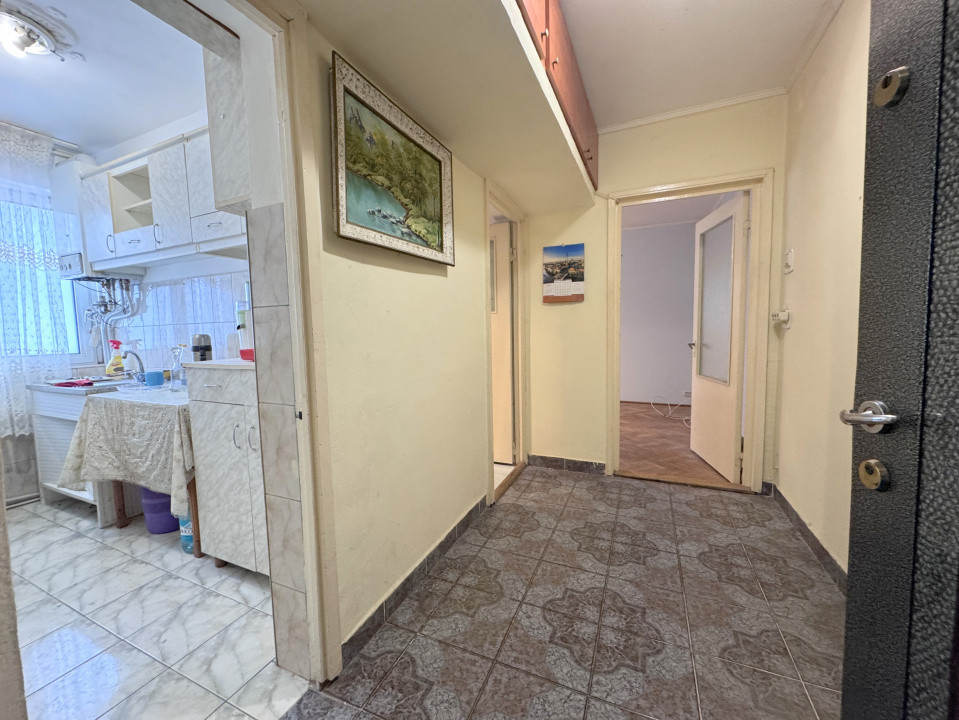 Vânzare apartament 2 camere, etaj 1/4, Narcisa – lângă Școala Domnița Maria