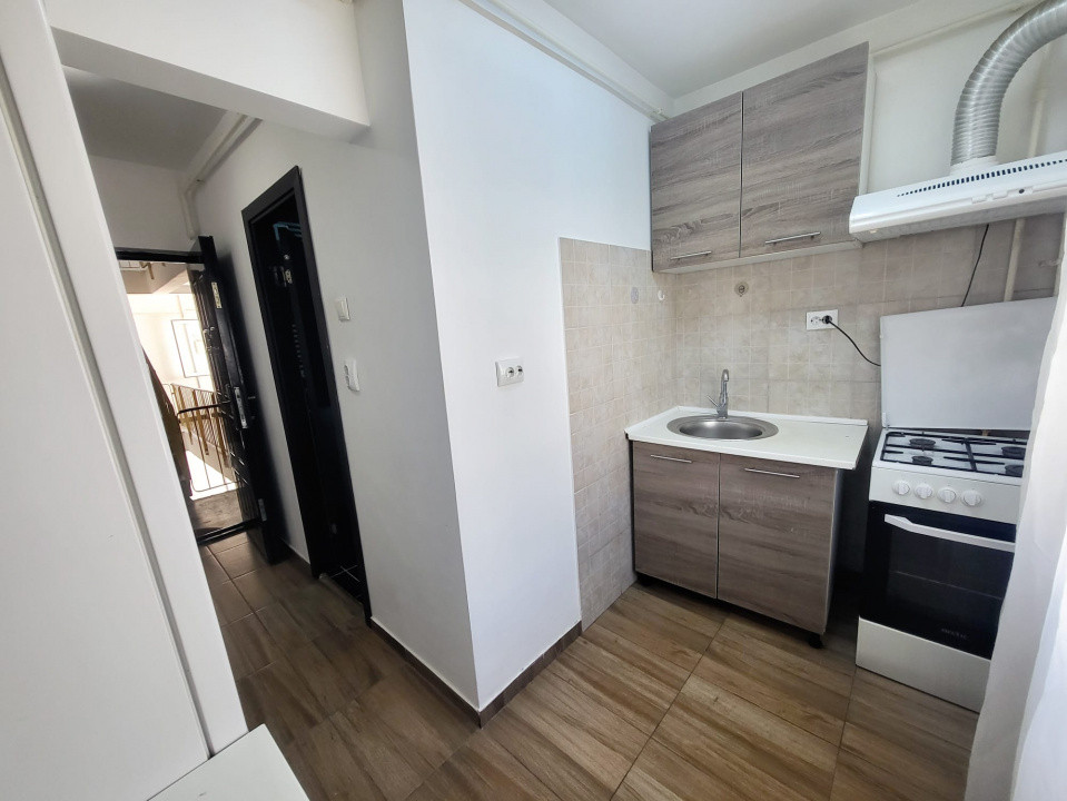 Garsoniera CF 1 - Arena Mall, bloc apartamente, et 3, Mobilata complet