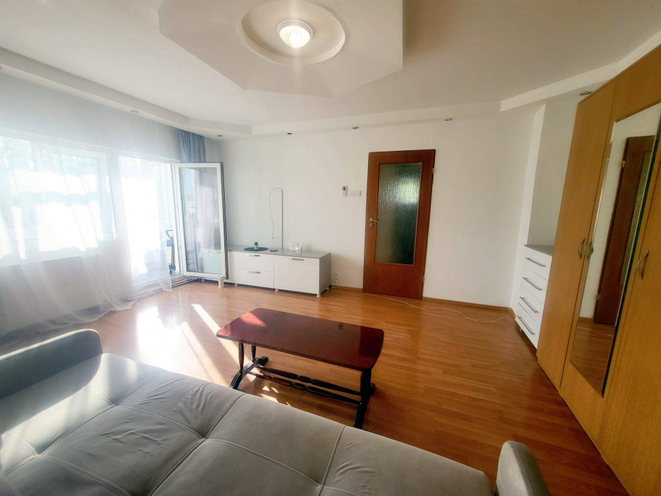 Banca Nationala, Apartament 2 camere decomandat, mobilat si utilat