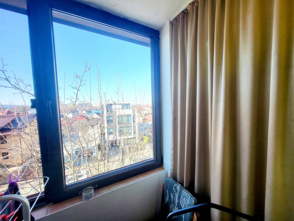 Apartament 3 camere, decomandat – Str. Mioriței, lângă Tipografie, etaj 3/4