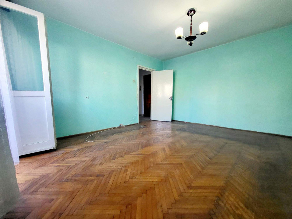 Apartament 2 camere decomandat, situat pe Miron Costin, etaj 1, Suprf. 55mp,