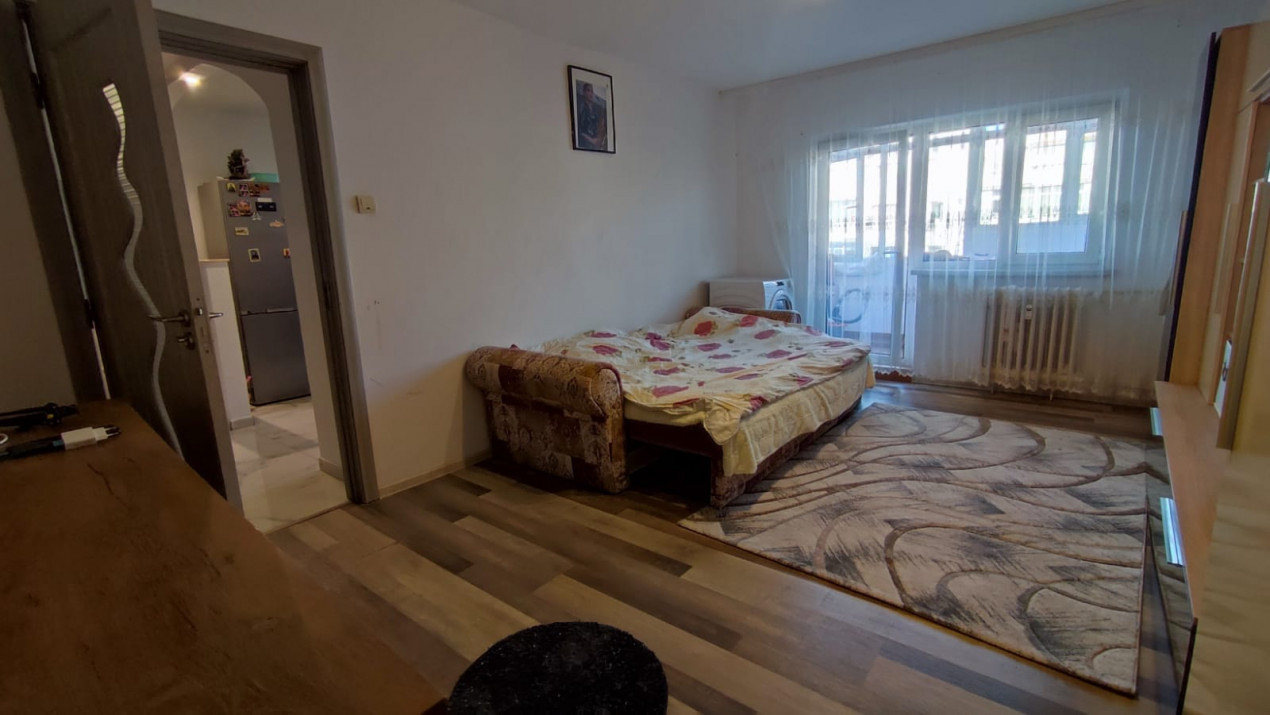 Apartament 2 camere decomandat, complet renovat zona Aeroportului