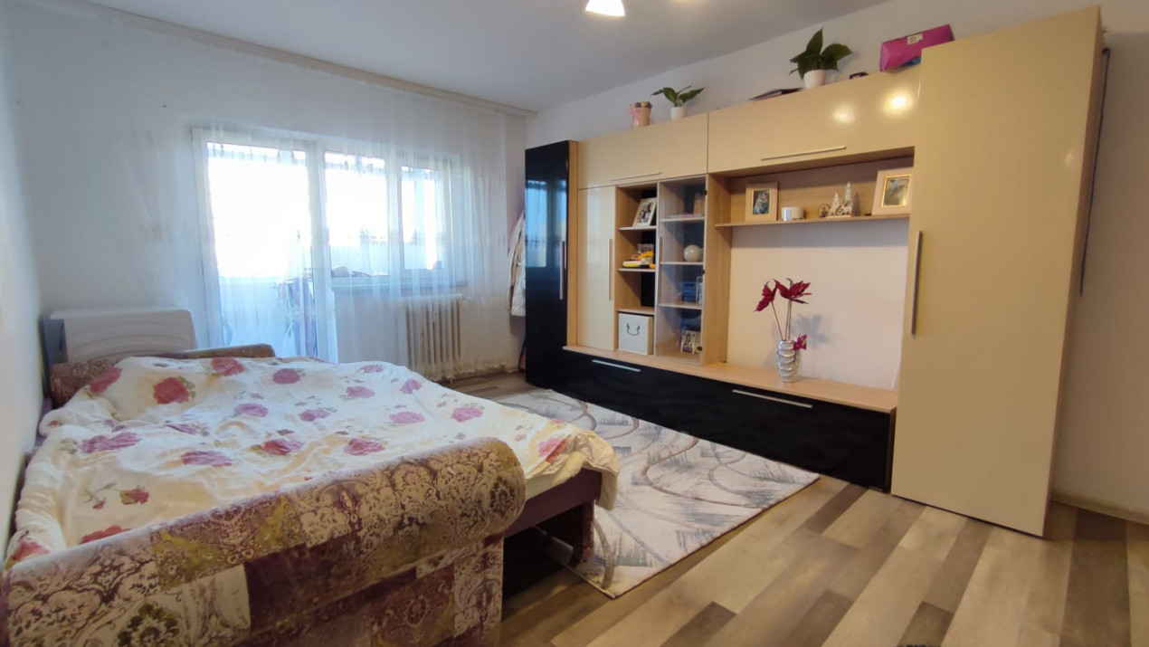 Apartament 2 camere decomandat, complet renovat zona Aeroportului