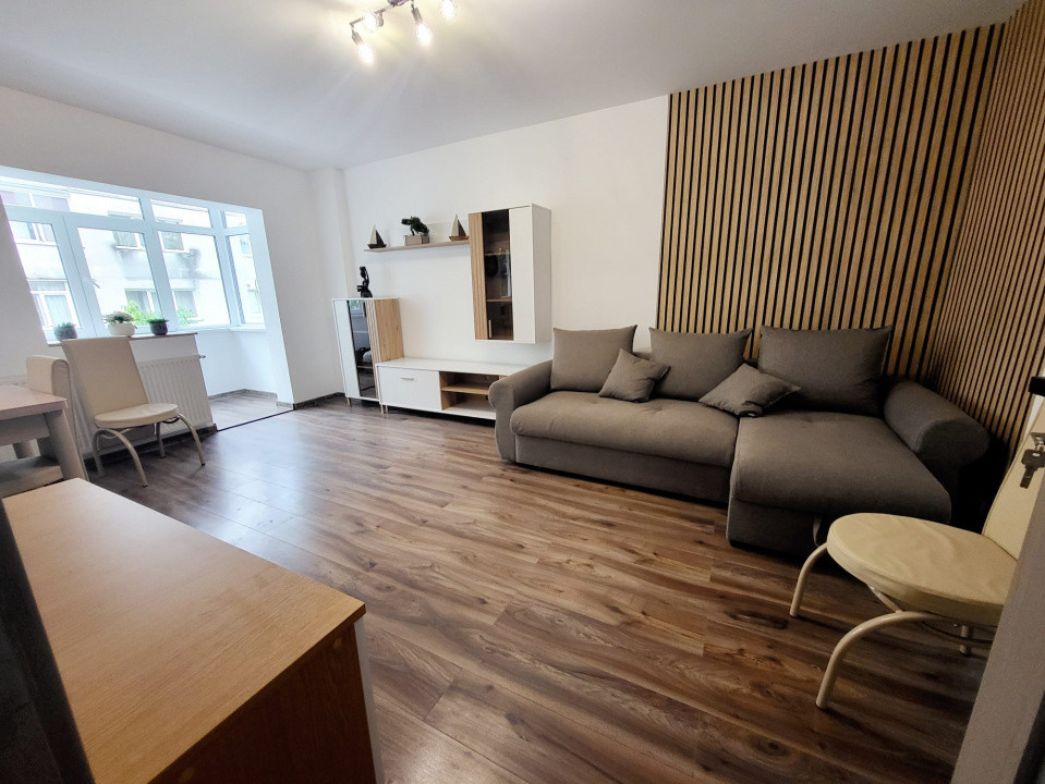 Miron Costin, Apartament 2 cam Decomandat, et 2, renovat si mobilat 2025