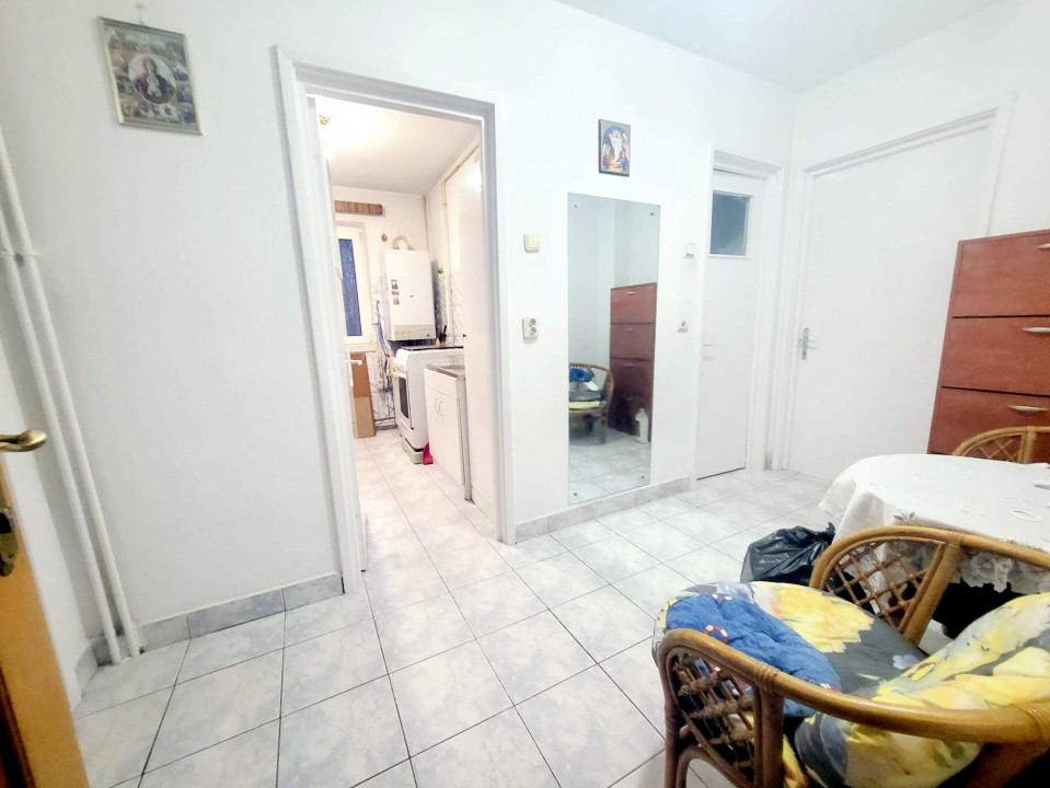 TIC Tac Spital. Apartament 2 cam decomandat, etaj 3/4, 50mp + balcon