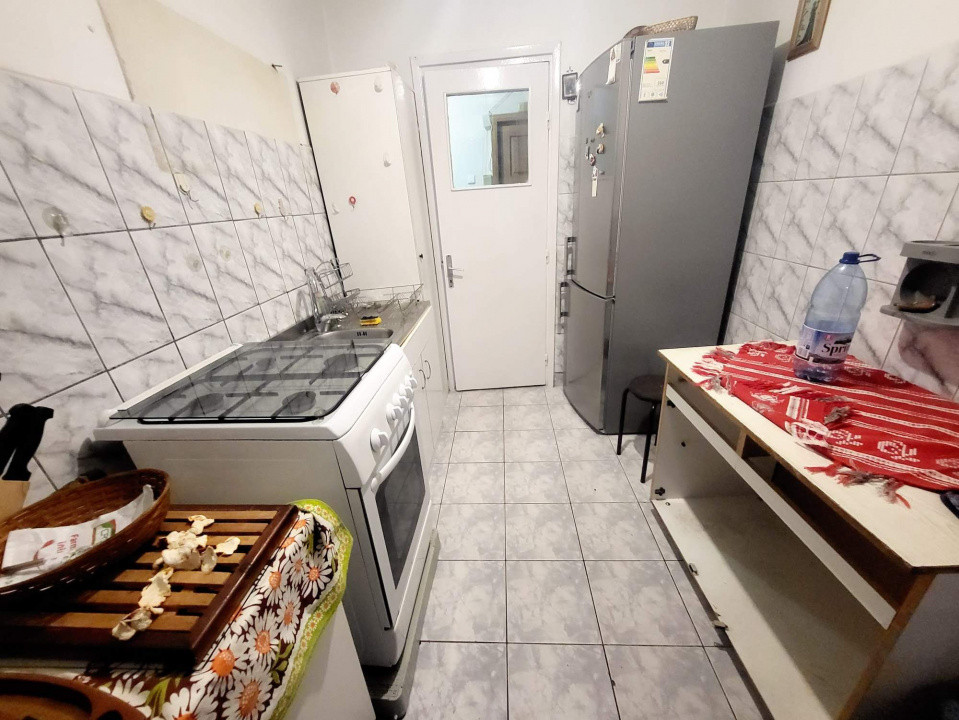 TIC Tac Spital. Apartament 2 cam decomandat, etaj 3/4, 50mp + balcon