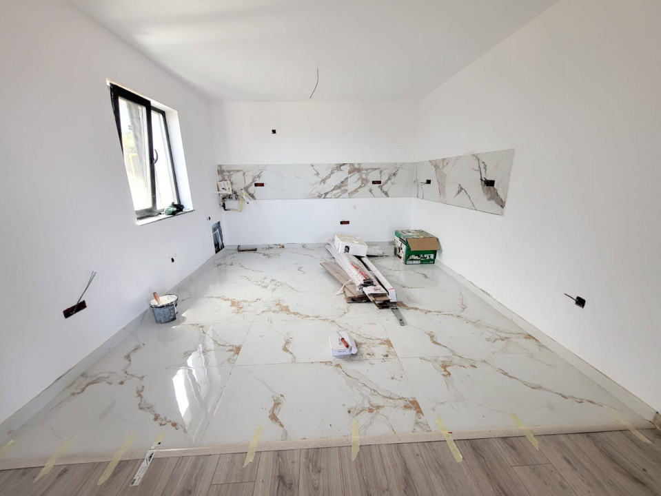 Margineni, casa din caramida, constructie 2025, 400 mp teren