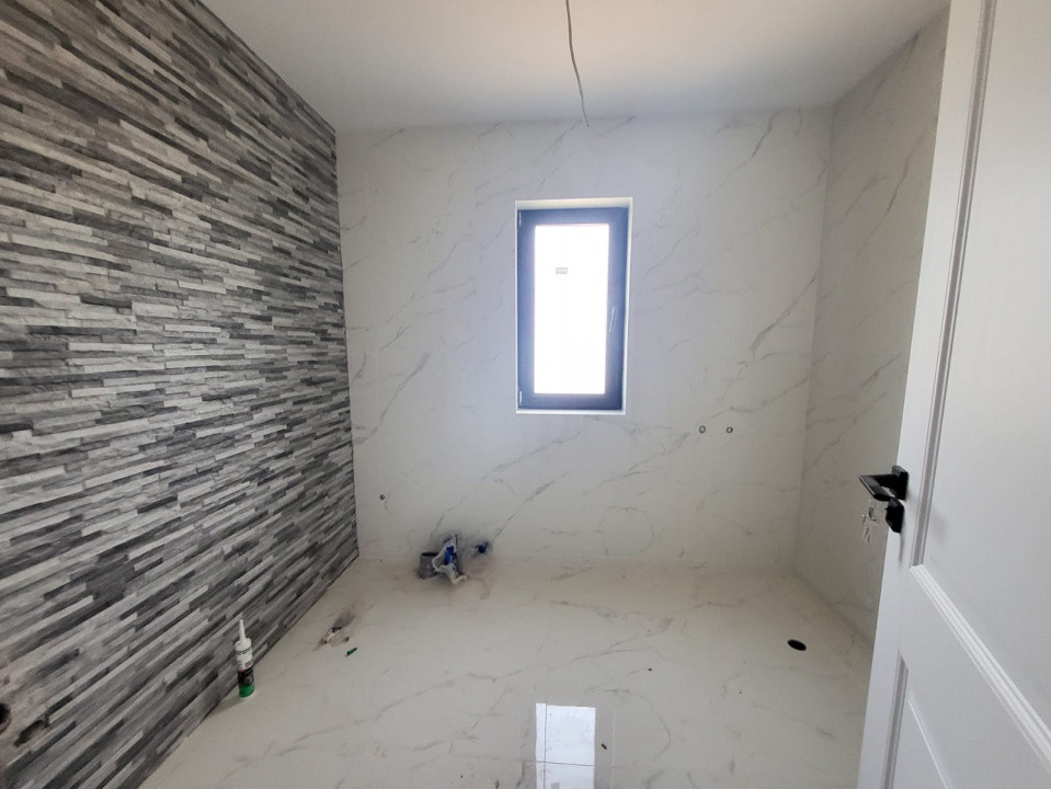 Margineni, casa din caramida, constructie 2025, 400 mp teren