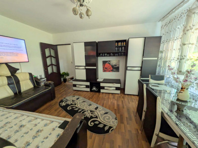 CORA - SUBEX, Apartament 2 camere, parter + balcon, bloc reabilitat termic.