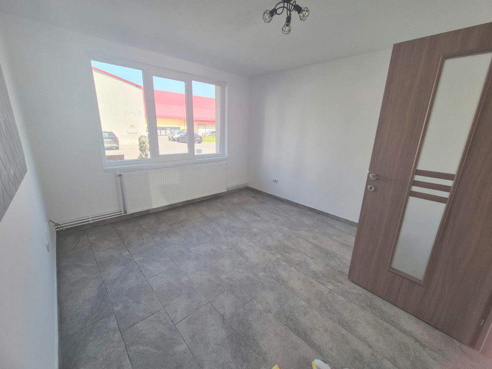 CEAS - Garii, Spatii stradal, ideale pt salon, birou, cabinet (20 -80mp) 