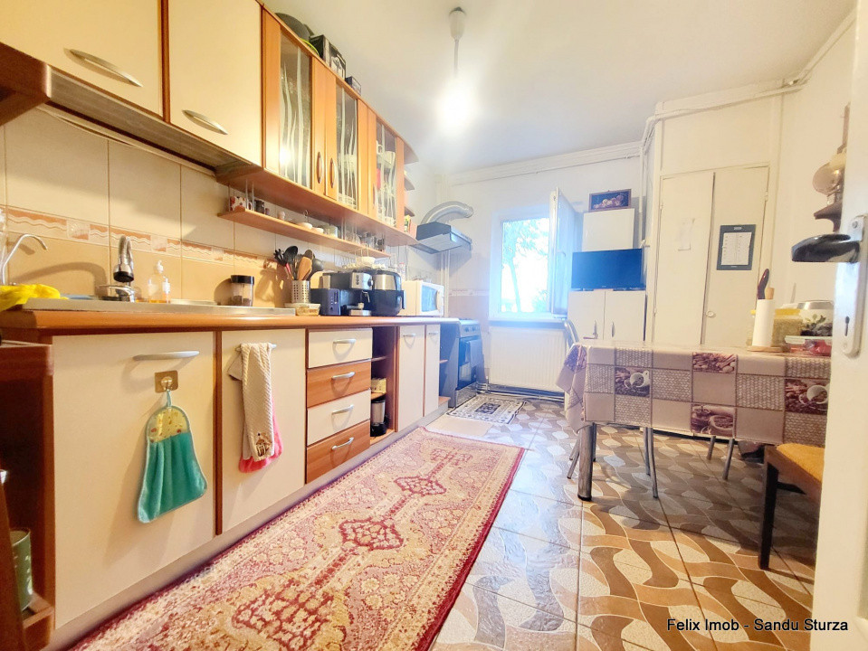 Neagoe Voda, Apartament 3 cam decomandat, parter innalt, 65mp util 