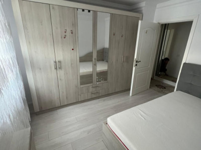 Arena Mall - Apartament 3 camere decomandat, Renovat si Mobilat, Bloc 1985