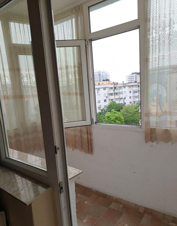 Stefan cel Mare - Apartament 3 camere decomandat, 3 balcoane, 78mp