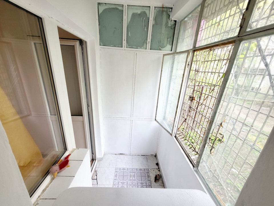 Banca Nationala - Garsoniera cu baie, bucatarie si balcon, parter