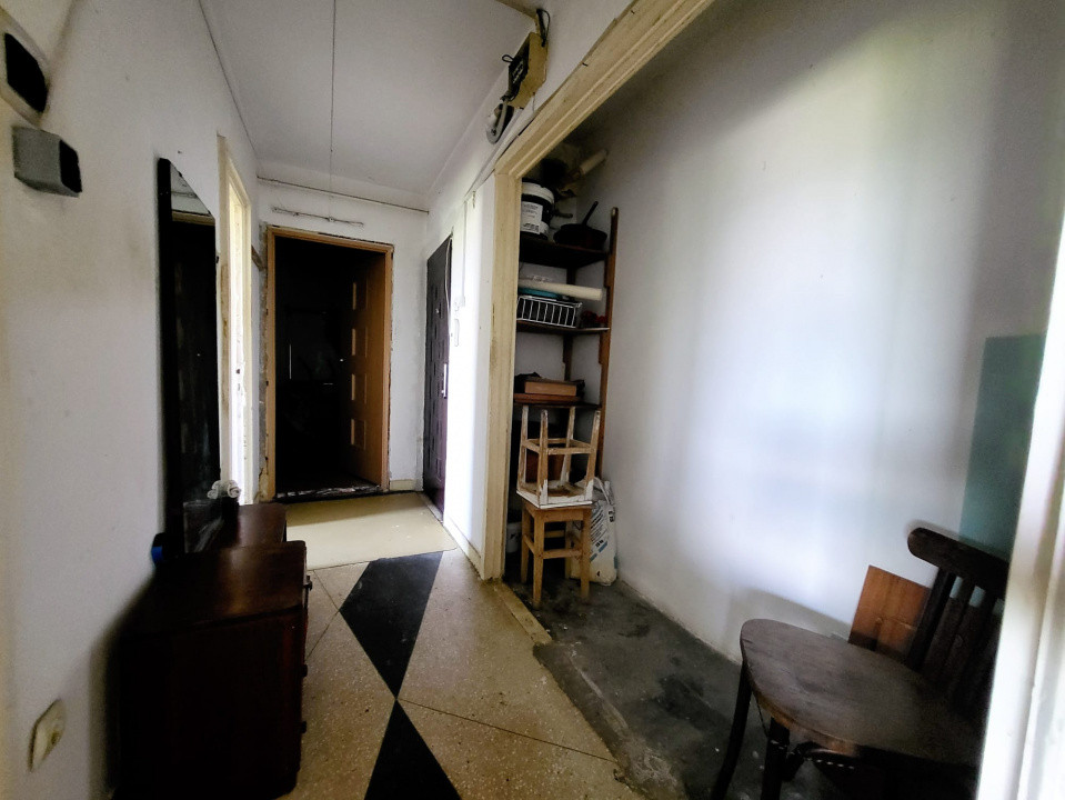 Aleea Parcului - Cancicov, Apartament 3 camere, de renovat