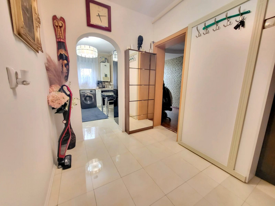 Apartament 3 camere, mobilat complet – Narcisa, etaj 3/4, bloc reabilitat