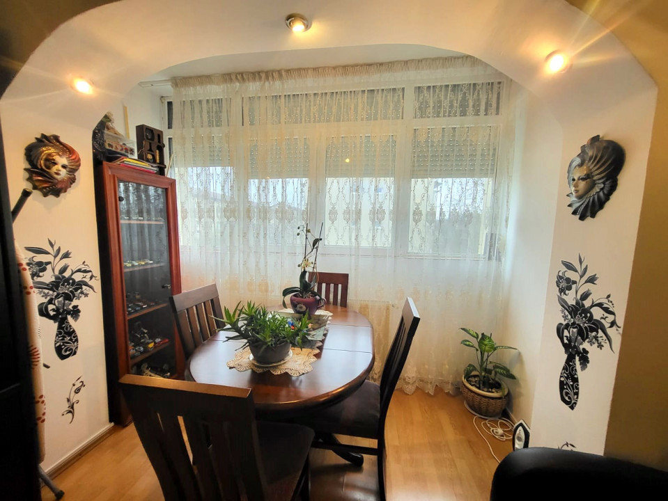 Apartament 3 camere, mobilat complet – Narcisa, etaj 3/4, bloc reabilitat