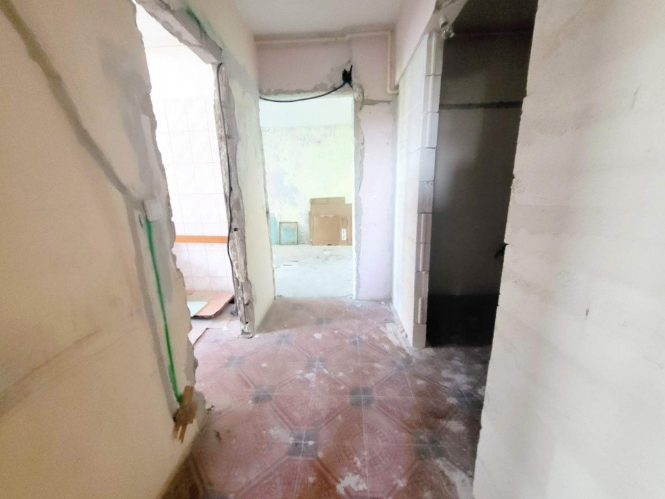 Nord - Aprodu Purice, Apartament 2 camere decomandat, etaj 3, spatios