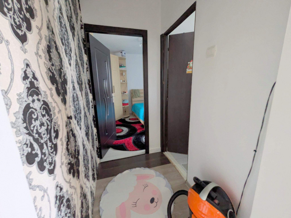 Posta Mioritei, Apartament 2 camere renovat si mobilat, 50mp