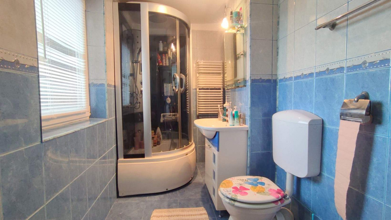 Apartament 3 camere (transformat) – str. Energiei, etaj 4/8, 70 mp, lângă Profi