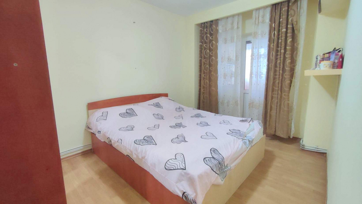 Apartament 3 camere (transformat) – str. Energiei, etaj 4/8, 70 mp, lângă Profi