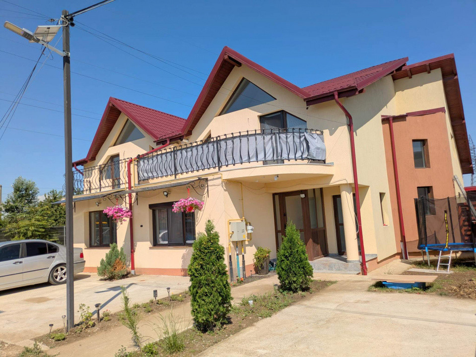 Gheraiesti - Petrom, Apartament 3 cam Decomandat, 100mp + Curte Constructie 2024