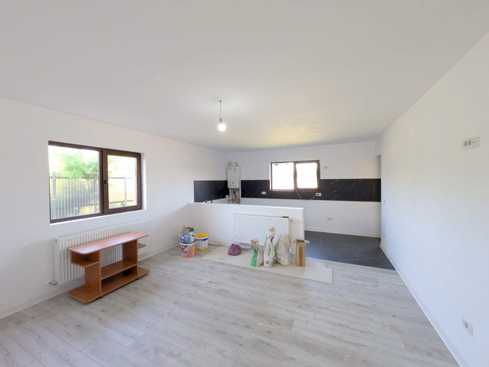 Gheraiesti - Petrom, Apartament 3 cam Decomandat, 100mp + Curte Constructie 2024