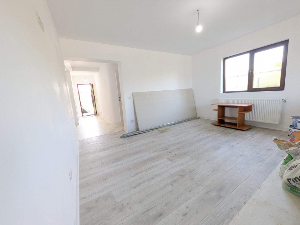 Gheraiesti - Petrom, Apartament 3 cam Decomandat, 100mp + Curte Constructie 2024