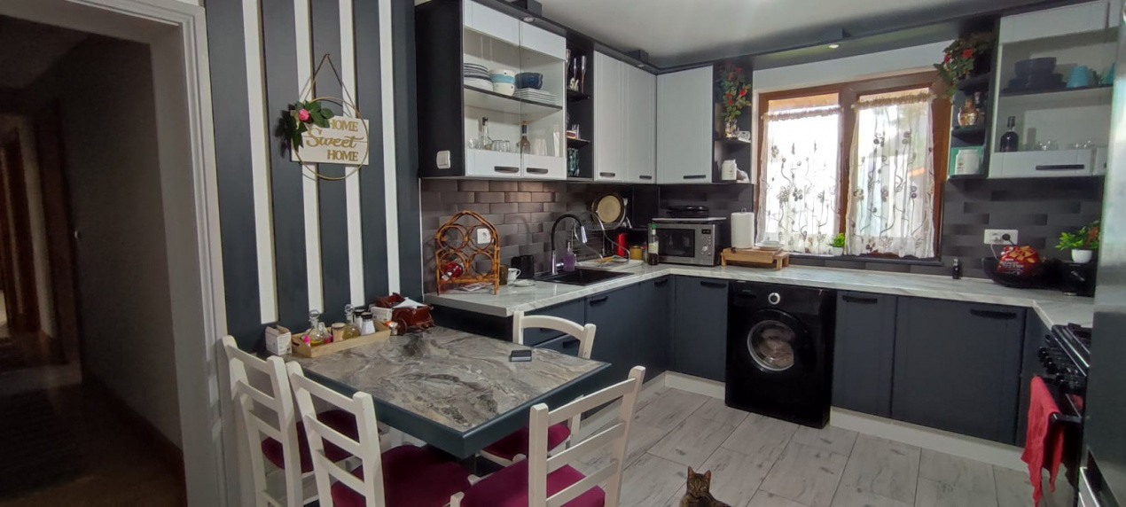 Casă din cărămidă în Gioseni – construcție 2015 | 4 camere | 850 mp teren 