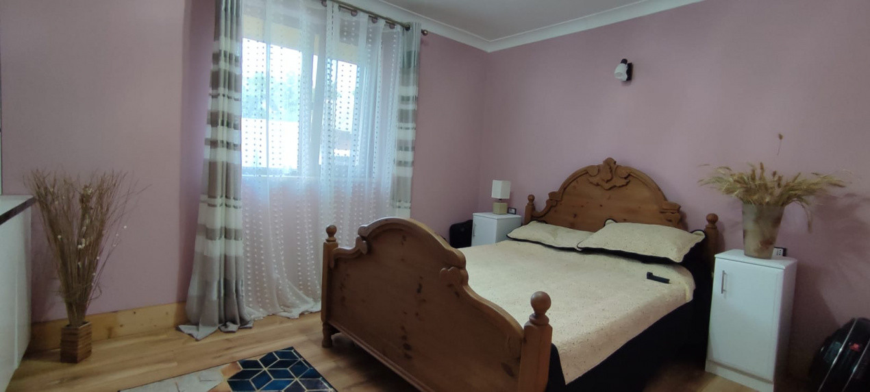 Casă din cărămidă în Gioseni – construcție 2015 | 4 camere | 850 mp teren 