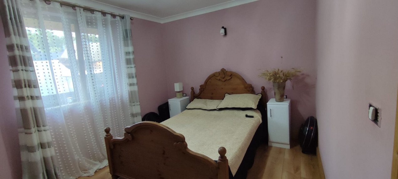 Casă din cărămidă în Gioseni – construcție 2015 | 4 camere | 850 mp teren 