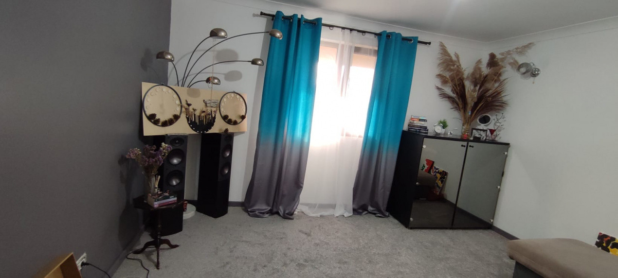 Casă din cărămidă în Gioseni – construcție 2015 | 4 camere | 850 mp teren 