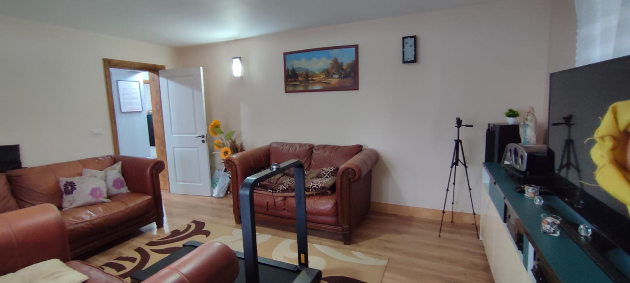 Casă din cărămidă în Gioseni – construcție 2015 | 4 camere | 850 mp teren 
