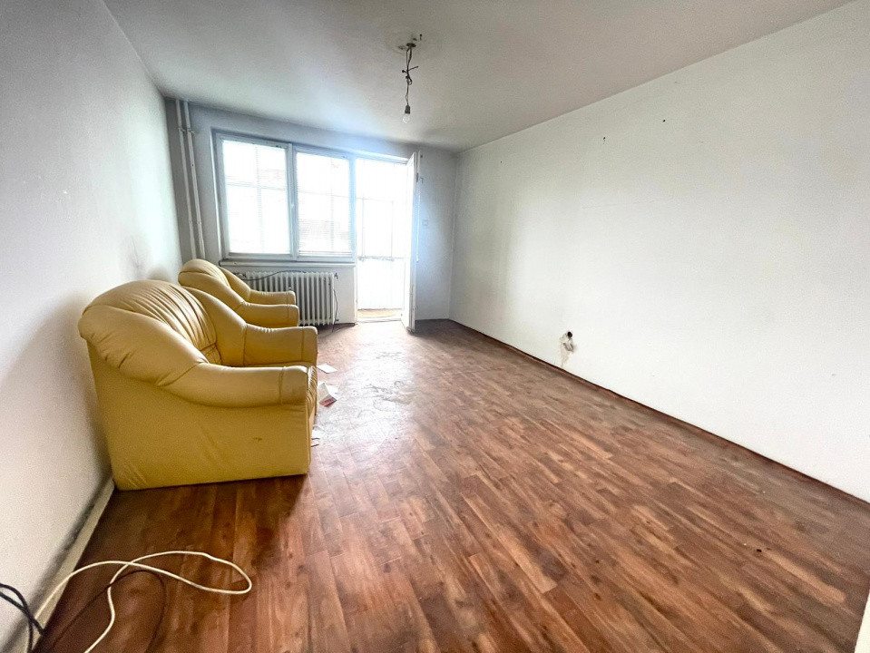 ORIZONT - Cornisa, Apartament 2 cam DECOMANDAT, etaj 5 + Balcon