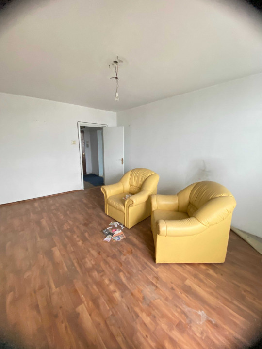ORIZONT - Cornisa, Apartament 2 cam DECOMANDAT, etaj 5 + Balcon
