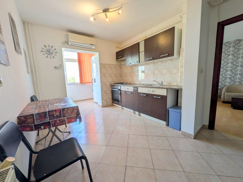 NORD, Bloc 1986, Apartament 2 cam DECOMANDAT, et 2/4 Renovat & MOBILAT