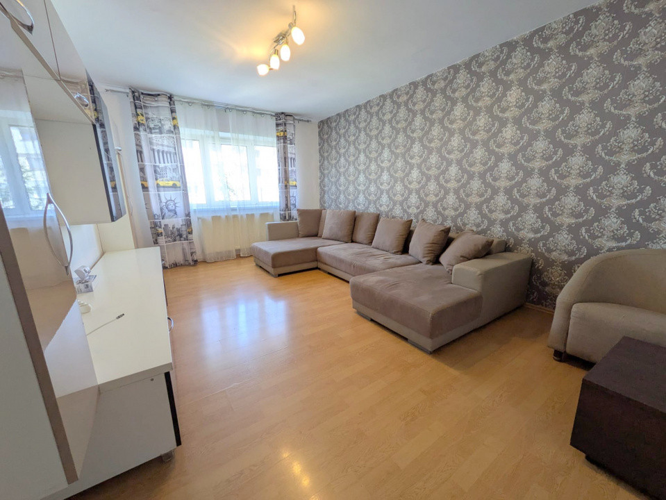 NORD, Bloc 1986, Apartament 2 cam DECOMANDAT, et 2/4 Renovat & MOBILAT