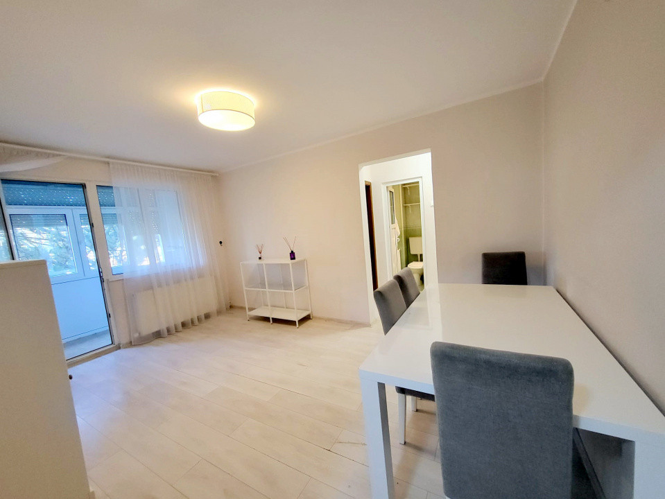Zona Stadionului, Apartament 3 camere, mobilat & utilat, etaj 3, 
