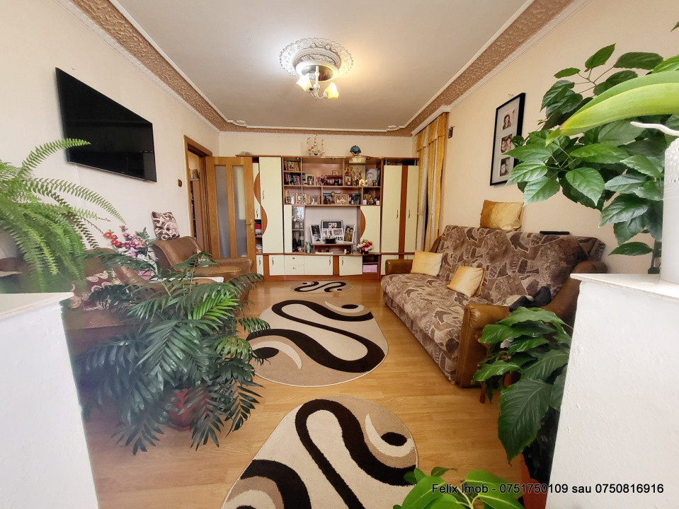 Apartament 3 camere – Zona Orizont, etaj 3/4