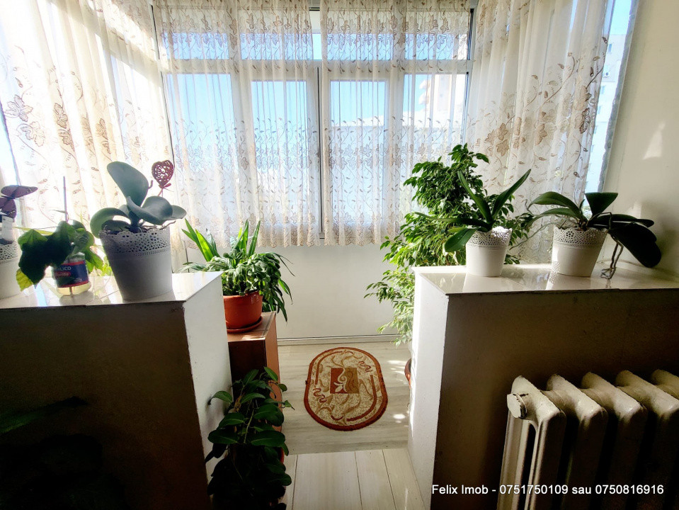 Apartament 3 camere – Zona Orizont, etaj 3/4