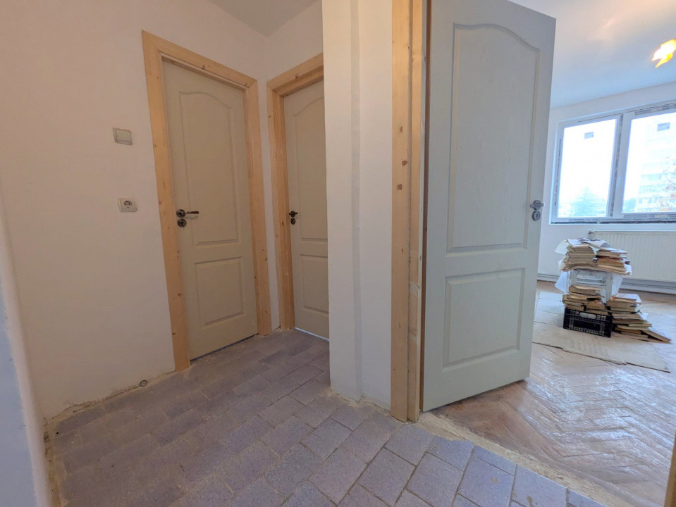 Orizont - MegaImage, Apartament 3 camere, decomandat, etaj 3 din 4