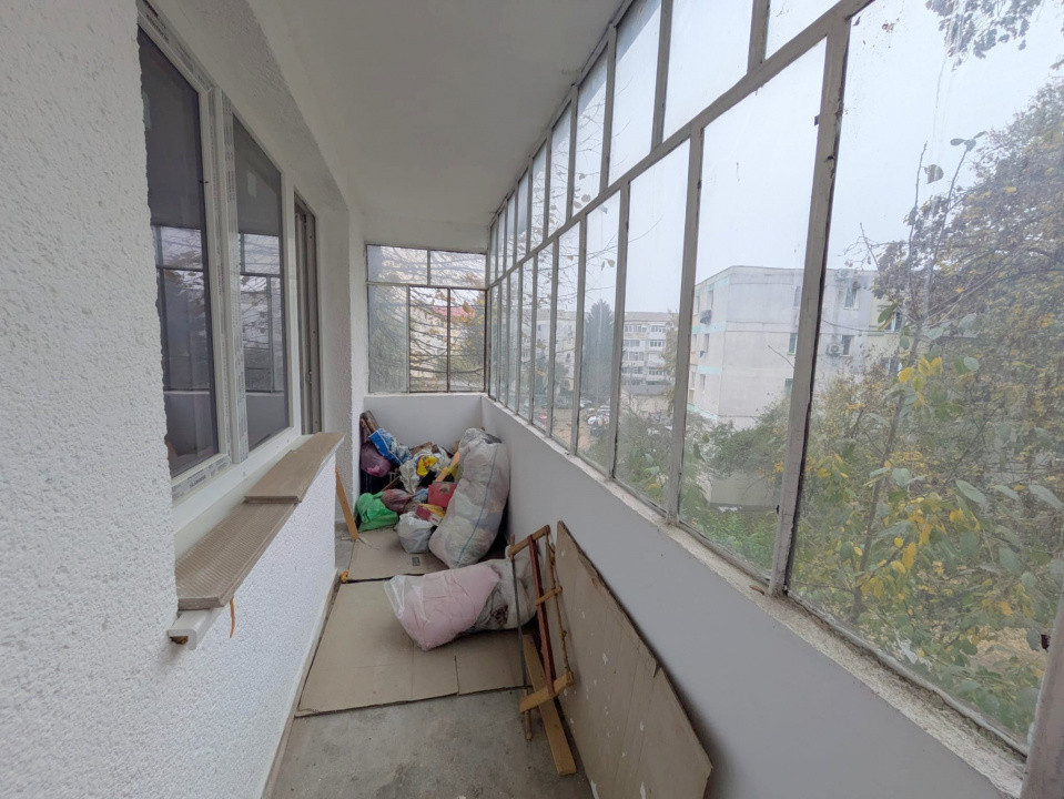 Orizont - MegaImage, Apartament 3 camere, decomandat, etaj 3 din 4