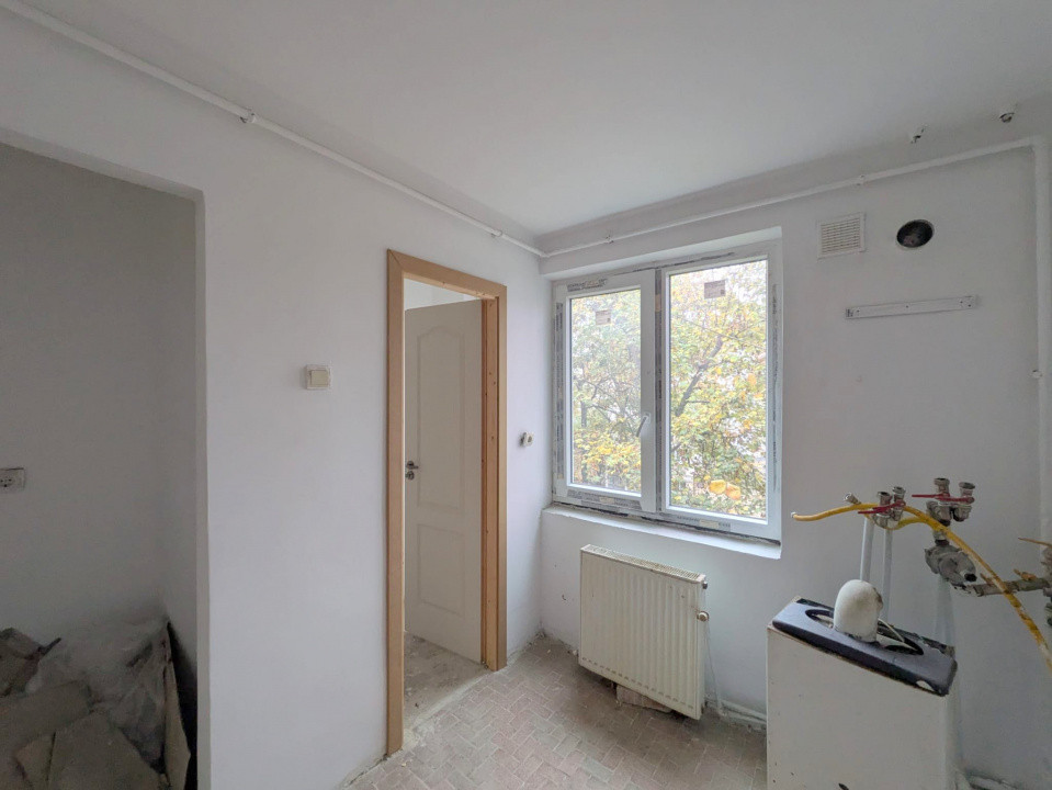 Orizont - MegaImage, Apartament 3 camere, decomandat, etaj 3 din 4