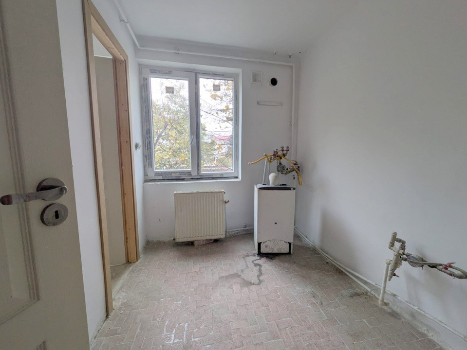 Orizont - MegaImage, Apartament 3 camere, decomandat, etaj 3 din 4