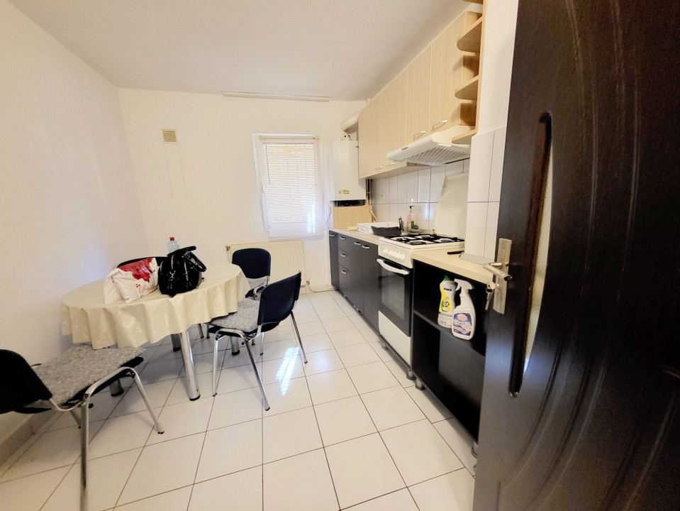 Piata Sud - CARPATI, Apart 3 cam Decomandat, 65mp utili, renovat, mobilat